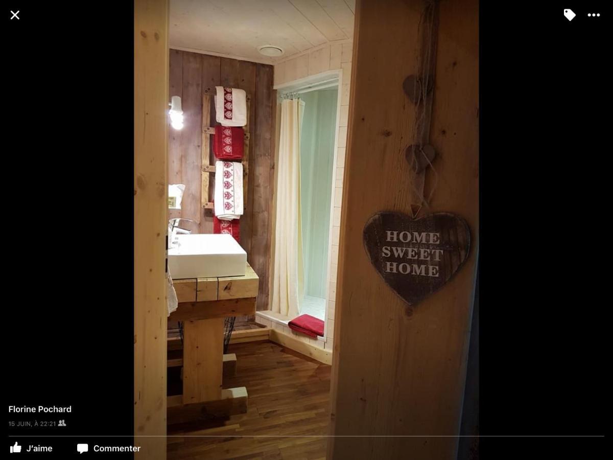 La Ferme De La-Haut B&B Le Haut-du-Them Εξωτερικό φωτογραφία